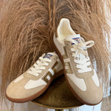 {Back70} Cloud Beige Sneakers