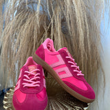 {Back70} Ghost C26 - Fuchsia Pink