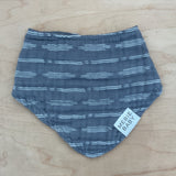 Dash Muslin Bib
