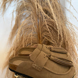 The Traveler’s Tassle Mule Shoe