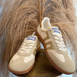 {Back70} IUTA 2512 in GOLD Sneakers