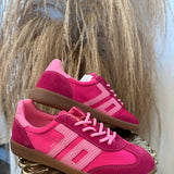 {Back70} Ghost C26 - Fuchsia Pink