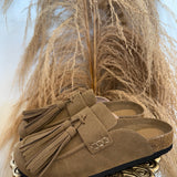 The Traveler’s Tassle Mule Shoe